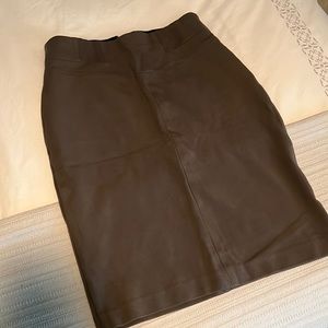 Dark Grey, slimming work skirt (Ann Taylor, 0)